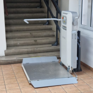 Treppenlift unten stationiert